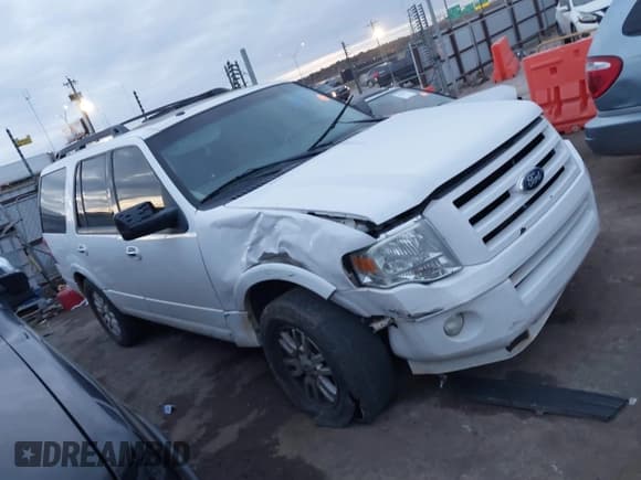 ✅ 2013 Ford Expedition XLT • VIN: 1FMJU1J50DEF30773 • Lot: 40969982. Listed on IAAI with 230,371 mi. Free auction sales archive from the USA and detailed vehicle history report at DreamBid. Image 13.