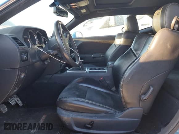 ✅ 2010 Dodge Challenger SRT-8 • VIN: 2B3CJ7DW7AH130521 • Lot: 88990235. Wystawiony na Copart z przebiegiem 128 370 mil. Bezpłatny archiwum sprzedaży aukcyjnych z USA i szczegółowy raport historii pojazdu na DreamBid. Zdjęcie 7.