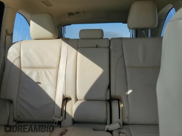 ✅ 2016 Toyota Highlander XLE • VIN: 5TDJKRFH7GS338907 • Лот: 83626964. Опубликован ранее на Copart с пробегом Не указан. Бесплатный доступ к архиву аукционных продаж из США и подробный отчёт об истории автомобиля на DreamBid. Изображение 10.