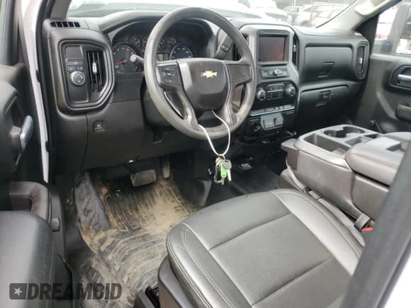 ✅ 2021 Chevrolet Silverado 2500HD • VIN: 1GB0WLE79MF140013 • Lot: 47771424. Wystawiony na Copart z przebiegiem 83 671 mil. Bezpłatny archiwum sprzedaży aukcyjnych z USA i szczegółowy raport historii pojazdu na DreamBid. Zdjęcie 8.