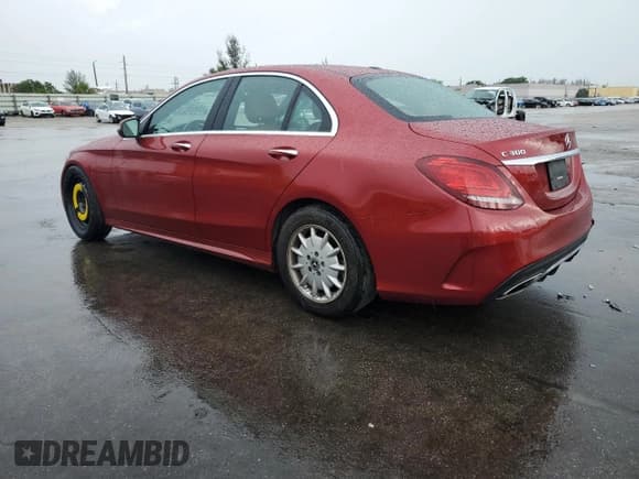 ✅ 2019 Mercedes-Benz C 300 • VIN: 55SWF8DB5KU297188 • Lot: 71370545. Listed on Copart with 72,858 mi. Free auction sales archive from the USA and detailed vehicle history report at DreamBid. Image 2.