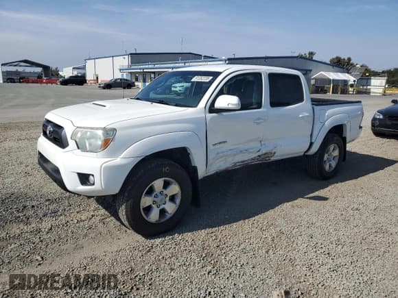 ✅ 2013 Toyota Tacoma PreRunner • VIN: 3TMJU4GN9DM152833 • Lot: 91352235. Wystawiony na Copart z przebiegiem 212 146 mil. Bezpłatny archiwum sprzedaży aukcyjnych z USA i szczegółowy raport historii pojazdu na DreamBid. Zdjęcie 1.