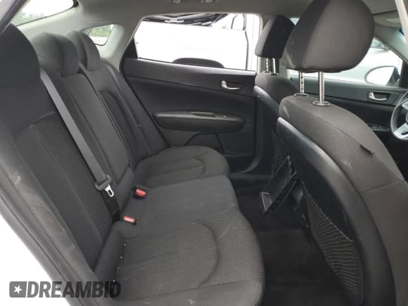 ✅ 2020 Kia Optima S • VIN: 5XXGT4L3XLG412738 • Lot: 85568105. Listed on Copart with 116,182 mi. Free auction sales archive from the USA and detailed vehicle history report at DreamBid. Image 10.