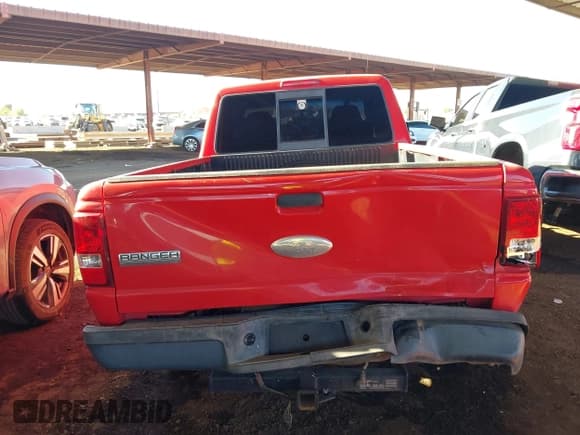 ✅ 2007 Ford Ranger XL • VIN: 1FTYR14U87PA27444 • Lot: 43830943. Wystawiony na IAAI z przebiegiem 203 520 mil. Bezpłatny archiwum sprzedaży aukcyjnych z USA i szczegółowy raport historii pojazdu na DreamBid. Zdjęcie 17.