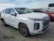 2023 Hyundai Palisade Calligraphy z VIN KM8R7DGE2PU567045, wystawiony jako Copart lot #70101724 z przebiegiem 29 290 mil mil oraz Szkoda całkowita • Salvage title. Historia ofert i sprzedaży dostępna na DreamBid. Obrazek 4.