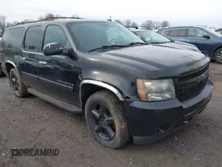 ✅ 2008 Chevrolet Suburban 1LT • VIN: 1GNFK16308R123436 • Lot: 43642278. Listed on IAAI with 161,462 mi. Free auction sales archive from the USA and detailed vehicle history report at DreamBid. Image 1.