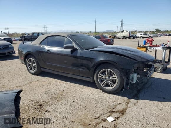 ✅ 2012 Ford Mustang Premium • VIN: 1ZVBP8EM5C5286771 • Lot: 89560665. Listed on Copart with 83,332 mi. Free auction sales archive from the USA and detailed vehicle history report at DreamBid. Image 4.
