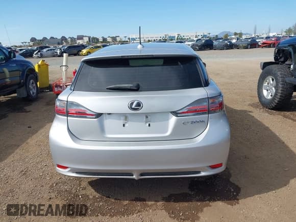 ✅ 2012 Lexus CT 200h • VIN: JTHKD5BH0C2054726 • Lot: 42032885. Listed on IAAI with 112,429 mi. Free auction sales archive from the USA and detailed vehicle history report at DreamBid. Image 16.