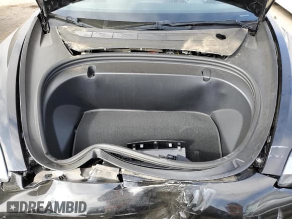 ✅ 2018 Tesla Model 3 Long Range Battery • VIN: 5YJ3E1EA7JF152124 • Lot: 70326675. Wystawiony na Copart z przebiegiem 94 640 mil. Bezpłatny archiwum sprzedaży aukcyjnych z USA i szczegółowy raport historii pojazdu na DreamBid. Zdjęcie 11.