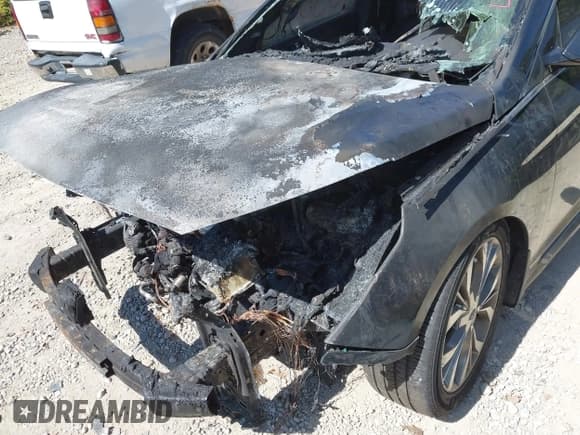 ✅ 2017 Hyundai Sonata Sport • VIN: 5NPE34AB9HH507465 • Лот: 43349352. Опубликован ранее на IAAI с пробегом Не указан. Бесплатный доступ к архиву аукционных продаж из США и подробный отчёт об истории автомобиля на DreamBid. Изображение 12.