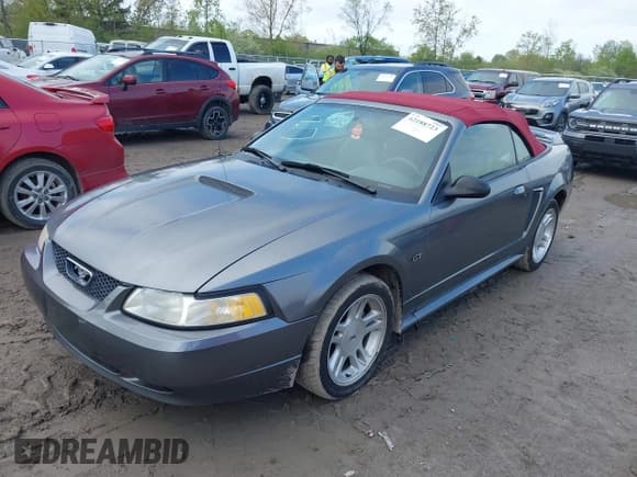 ✅ 2000 Ford Mustang GT • VIN: 1FAFP45X8YF247199 • Lot: 42188723. Listed on IAAI with 144,449 mi. Free auction sales archive from the USA and detailed vehicle history report at DreamBid. Image 2.