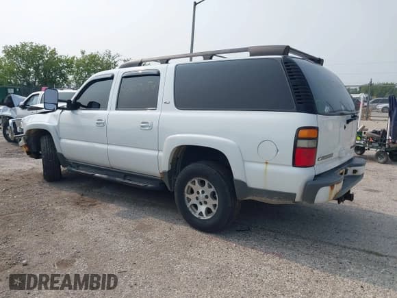 ✅ 2005 Chevrolet Suburban LT • VIN: 3GNFK16Z85G163425 • Лот: 42507686. Опубликован ранее на IAAI с пробегом 155 788 миль. Бесплатный доступ к архиву аукционных продаж из США и подробный отчёт об истории автомобиля на DreamBid. Изображение 3.