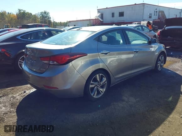 ✅ 2015 Hyundai Elantra SE • VIN: KMHDH4AE8FU381735 • Lot: 43453591. Listed on IAAI with 98,245 mi. Free auction sales archive from the USA and detailed vehicle history report at DreamBid. Image 4.
