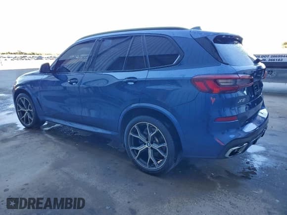 ✅ 2021 BMW X5 xDrive40i • VIN: 5UXCR6C07M9F48999 • Lot: 91269195. Wystawiony na Copart z przebiegiem 114 025 mil. Bezpłatny archiwum sprzedaży aukcyjnych z USA i szczegółowy raport historii pojazdu na DreamBid. Zdjęcie 2.