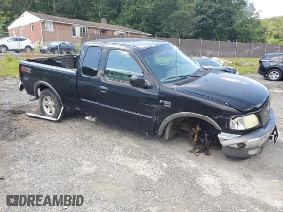 ✅ 2003 Ford F-150 XL • VIN: 1FTRX18W63NA17684 • Лот: 70733885. Опубликован ранее на Copart с пробегом 272 647 миль. Бесплатный доступ к архиву аукционных продаж из США и подробный отчёт об истории автомобиля на DreamBid. Изображение 4.