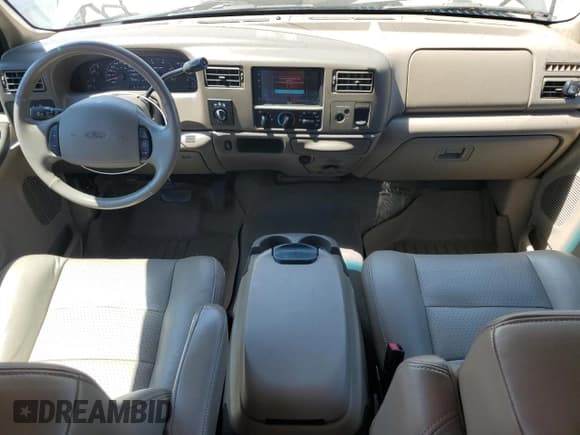 ✅ 2002 Ford F-350 XL • VIN: 1FTSX31F72EC34957 • Лот: 65836035. Опубликован ранее на Copart с пробегом 114 993 миль. Бесплатный доступ к архиву аукционных продаж из США и подробный отчёт об истории автомобиля на DreamBid. Изображение 8.