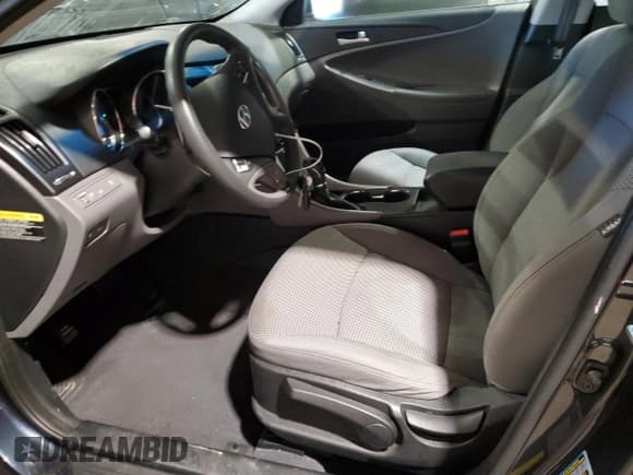 ✅ 2013 Hyundai Sonata GLS • VIN: 5NPEB4AC4DH518590 • Lot: 85145995. Listed on Copart with 100,433 mi. Free auction sales archive from the USA and detailed vehicle history report at DreamBid. Image 7.