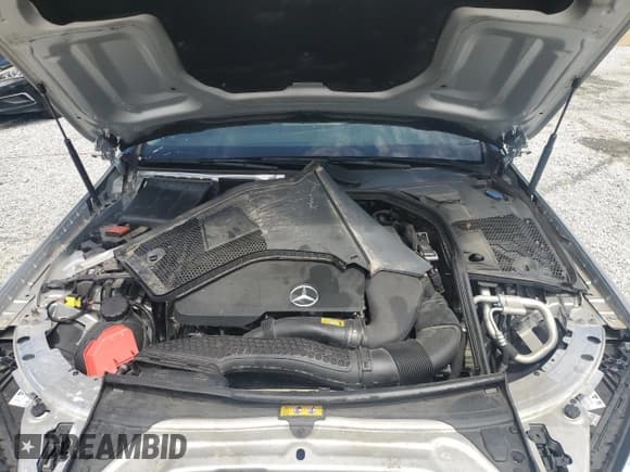 ✅ 2020 Mercedes-Benz C 300 • VIN: WDDWF8DB1LR532057 • Lot: 68082665. Listed on Copart with 37,300 mi. Free auction sales archive from the USA and detailed vehicle history report at DreamBid. Image 11.