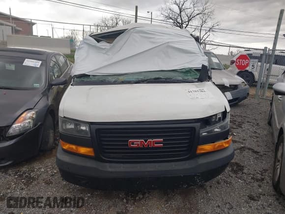 ✅ 2019 GMC Savana Cargo • VIN: 1GTW7AFG3K1290845 • Lot: 41761301. Listed on IAAI with 175,969 mi. Free auction sales archive from the USA and detailed vehicle history report at DreamBid. Image 12.