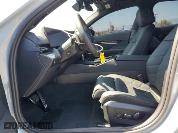 ✅ 2024 BMW i5 M60 • VIN: WBY43FK05RCR83468 • Лот: 60697064. Опубликован ранее на Copart с пробегом 1 703 миль. Бесплатный доступ к архиву аукционных продаж из США и подробный отчёт об истории автомобиля на DreamBid. Изображение 7.