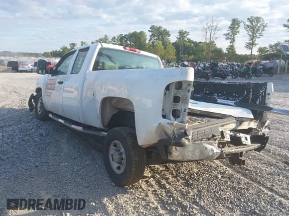 ✅ 2007 Chevrolet Silverado 2500HD Work Truck • VIN: 1GCHC29K57E516474 • Лот: 43119760. Опубликован ранее на IAAI с пробегом 359 924 миль. Бесплатный доступ к архиву аукционных продаж из США и подробный отчёт об истории автомобиля на DreamBid. Изображение 3.
