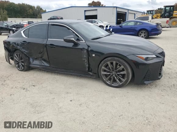 ✅ 2022 Lexus IS 350 F Sport • VIN: JTHGZ1B22N5055034 • Lot: 89634165. Listed on Copart with 56,345 mi. Free auction sales archive from the USA and detailed vehicle history report at DreamBid. Image 4.