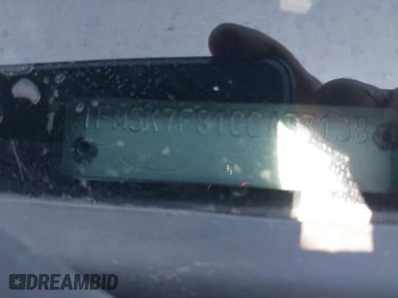 ✅ 2016 Ford Explorer Limited • VIN: 1FM5K7F81GGA77138 • Lot: 42374286. Wystawiony na IAAI z przebiegiem 130 697 mil. Bezpłatny archiwum sprzedaży aukcyjnych z USA i szczegółowy raport historii pojazdu na DreamBid. Zdjęcie 9.