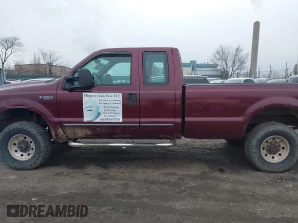 ✅ 1999 Ford F-250 XL • VIN: 1FTNX21L1XEE62439 • Lot: 41543558. Listed on IAAI with 184,437 mi. Free auction sales archive from the USA and detailed vehicle history report at DreamBid. Image 13.