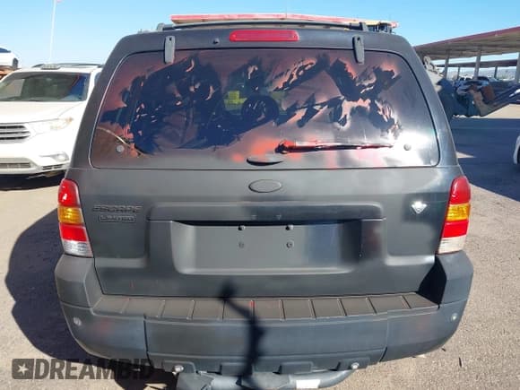 ✅ 2007 Ford Escape Limited • VIN: 1FMCU04137KA13520 • Lot: 43419709. Listed on IAAI with 238,111 mi. Free auction sales archive from the USA and detailed vehicle history report at DreamBid. Image 16.