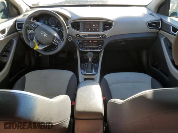 ✅ 2019 Hyundai Ioniq SEL • VIN: KMHC75LC0KU105964 • Lot: 84591884. Wystawiony na Copart z przebiegiem 260 968 mil. Bezpłatny archiwum sprzedaży aukcyjnych z USA i szczegółowy raport historii pojazdu na DreamBid. Zdjęcie 8.