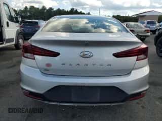 2019 Hyundai Elantra SE с VIN 5NPD74LF2KH444250, выставлен на аукционе Copart как лот 70149715 с пробегом 52 065 миль миль и Списание • Salvage title. История ставок и продаж доступна на DreamBid. Изображение 6.