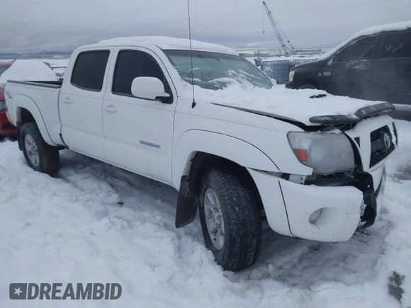 ✅ 2011 Toyota Tacoma • VIN: 3TMMU4FN2BM025031 • Lot: 41179591. Listed on IAAI with 170,603 mi. Free auction sales archive from the USA and detailed vehicle history report at DreamBid. Image 1.