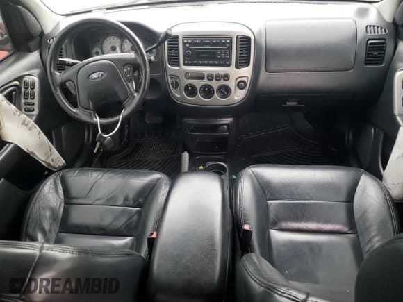 ✅ 2003 Ford Escape Limited • VIN: 1FMCU94113KE19584 • Lot: 80127324. Listed on Copart with 267,202 mi. Free auction sales archive from the USA and detailed vehicle history report at DreamBid. Image 8.