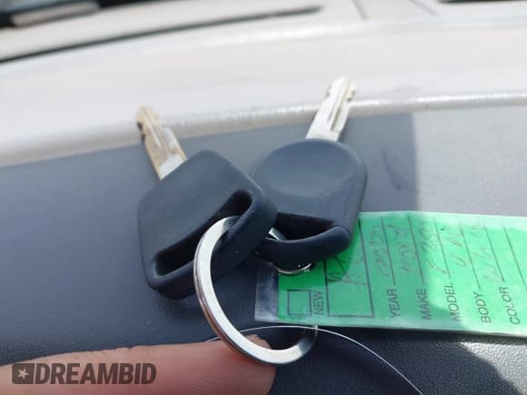 ✅ 2000 Ford F-250 XL • VIN: 3FTNX20L3YMA59818 • Lot: 42497096. Listed on IAAI with 204,187 mi. Free auction sales archive from the USA and detailed vehicle history report at DreamBid. Image 11.