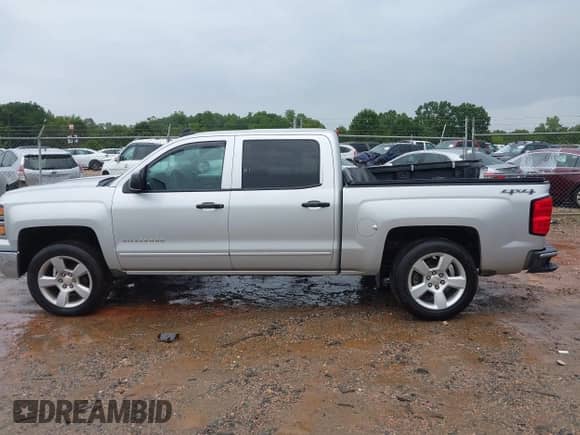 2015 Chevrolet Silverado 1500 LT с VIN 3GCUKREC4FG459765, выставлен на аукционе IAAI как лот 42925937 с пробегом 116 590 миль миль и . История ставок и продаж доступна на DreamBid. Изображение 13.