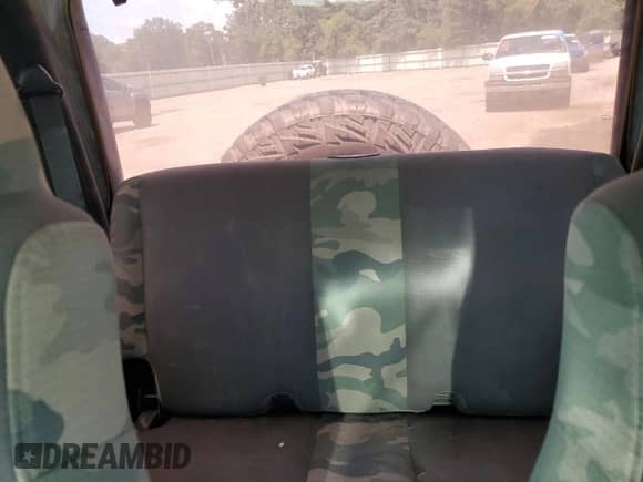 2005 Jeep Wrangler X с VIN 1J4FA39S45P319326, выставлен на аукционе Copart как лот 64983495 с пробегом 156 551 миль миль и Списание • Salvage title. История ставок и продаж доступна на DreamBid. Изображение 10.