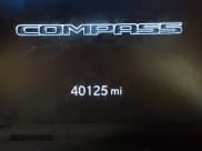 ✅ 2023 Jeep Compass Limited • VIN: 3C4NJDCN1PT524479 • Lot: 41955772. Wystawiony na IAAI z przebiegiem 40 125 mil. Bezpłatny archiwum sprzedaży aukcyjnych z USA i szczegółowy raport historii pojazdu na DreamBid. Zdjęcie 7.