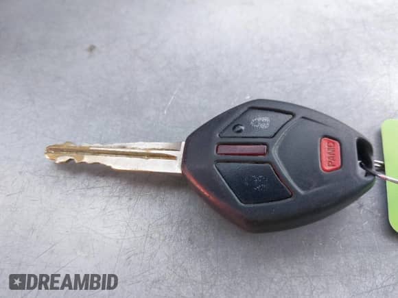 2013 Mitsubishi Outlander ES с VIN 4A4AP3AU4DE011667, выставлен на аукционе IAAI как лот 42988034 с пробегом 128 516 миль миль и . История ставок и продаж доступна на DreamBid. Изображение 11.