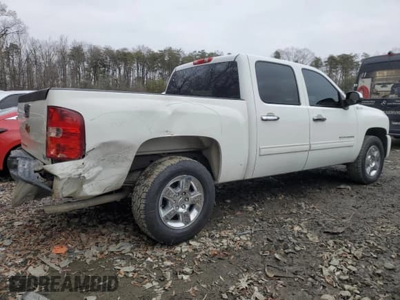 ✅ 2011 Chevrolet Silverado 1500 1HY • VIN: 3GCUKUEJ7BG152120 • Lot: 86327734. Listed on Copart with 49,477 mi. Free auction sales archive from the USA and detailed vehicle history report at DreamBid. Image 3.