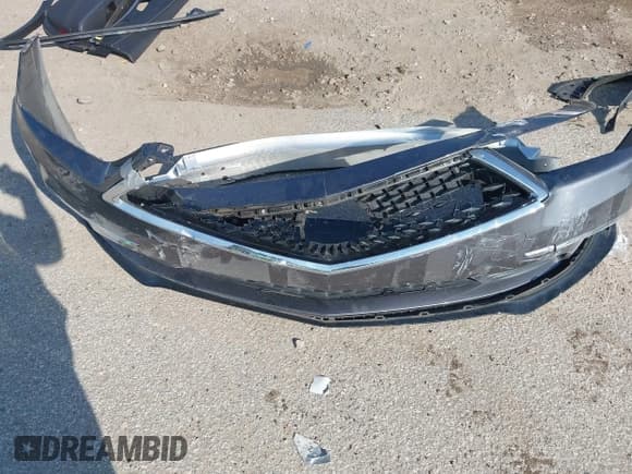 ✅ 2018 Acura RLX Technology • VIN: JH4KC1F52JC000606 • Lot: 43528369. Listed on IAAI with 35,258 mi. Free auction sales archive from the USA and detailed vehicle history report at DreamBid. Image 18.