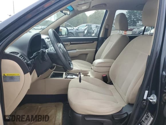 ✅ 2012 Hyundai Santa Fe GLS • VIN: 5XYZG3AB4CG108835 • Lot: 79826884. Listed on Copart with 248,564 mi. Free auction sales archive from the USA and detailed vehicle history report at DreamBid. Image 7.