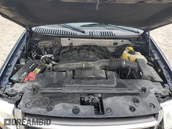 ✅ 2016 Ford Expedition XLT • VIN: 1FMJU1HT1GEF14669 • Lot: 43654625. Wystawiony na Copart z przebiegiem 118 366 mil. Bezpłatny archiwum sprzedaży aukcyjnych z USA i szczegółowy raport historii pojazdu na DreamBid. Zdjęcie 12.