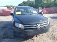 ✅ 2017 Volkswagen Tiguan S • VIN: WVGBV7AX1HK000177 • Lot: 42181456. Listed on IAAI with 179,396 mi. Free auction sales archive from the USA and detailed vehicle history report at DreamBid. Image 6.