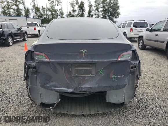 ✅ 2024 Tesla Model Y Long Range • VIN: 7SAYGDEE5RF130383 • Lot: 60263265. Wystawiony na Copart z przebiegiem 12 531 mil. Bezpłatny archiwum sprzedaży aukcyjnych z USA i szczegółowy raport historii pojazdu na DreamBid. Zdjęcie 6.