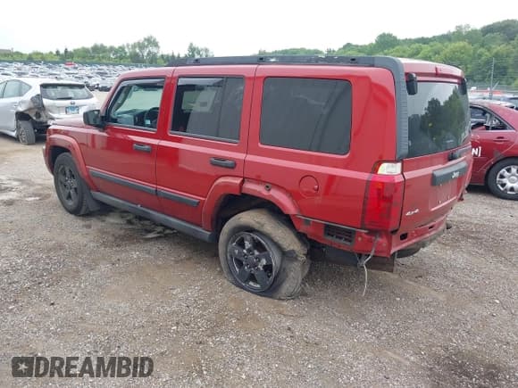 ✅ 2006 Jeep Commander • VIN: 1J8HG48K16C231811 • Лот: 42811376. Опубликован ранее на IAAI с пробегом 248 995 миль. Бесплатный доступ к архиву аукционных продаж из США и подробный отчёт об истории автомобиля на DreamBid. Изображение 3.