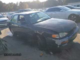 ✅ 1995 Toyota Camry LE • VIN: 4T1SK12E5SU870948 • Lot: 43647236. Wystawiony na IAAI z przebiegiem 223 969 mil. Bezpłatny archiwum sprzedaży aukcyjnych z USA i szczegółowy raport historii pojazdu na DreamBid. Zdjęcie 1.