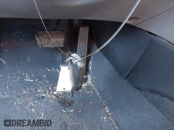 ✅ 2011 Hyundai Sonata Limited • VIN: 5NPEC4AC2BH162036 • Lot: 43411655. Listed on IAAI with 129,265 mi. Free auction sales archive from the USA and detailed vehicle history report at DreamBid. Image 11.