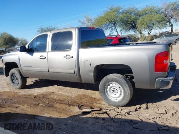 ✅ 2008 Chevrolet Silverado 1500 LS • VIN: 3GCEC13C88G236167 • Lot: 43619904. Listed on IAAI with 171,405 mi. Free auction sales archive from the USA and detailed vehicle history report at DreamBid. Image 14.
