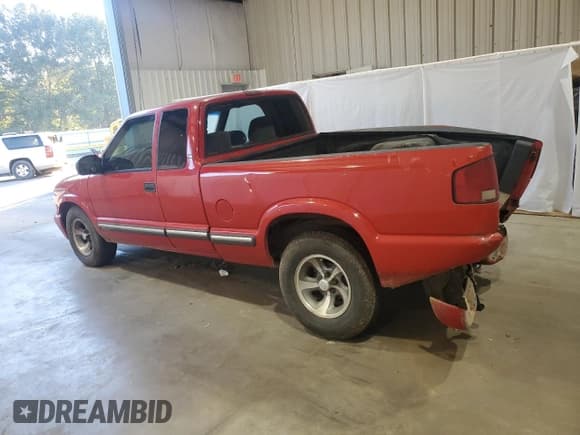 ✅ 2001 Chevrolet S-10 LS • VIN: 1GCCS19W018126074 • Лот: 82839494. Опубликован ранее на Copart с пробегом Не указан. Бесплатный доступ к архиву аукционных продаж из США и подробный отчёт об истории автомобиля на DreamBid. Изображение 2.