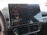 ✅ 2024 VinFast VF 8 Plus • VIN: RLLV1AFA2RH004905 • Lot: 67291635. Wystawiony na Copart z przebiegiem 826 mil. Bezpłatny archiwum sprzedaży aukcyjnych z USA i szczegółowy raport historii pojazdu na DreamBid. Zdjęcie 9.